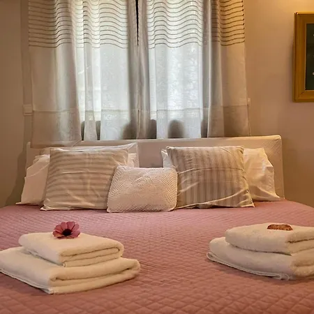 Villa Next To The Sea!! Myrties