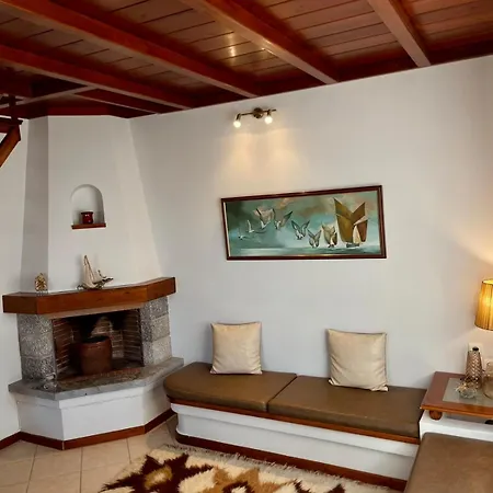 Villa Next To The Sea!!