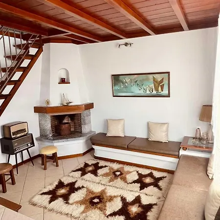 Villa Next To The Sea!!