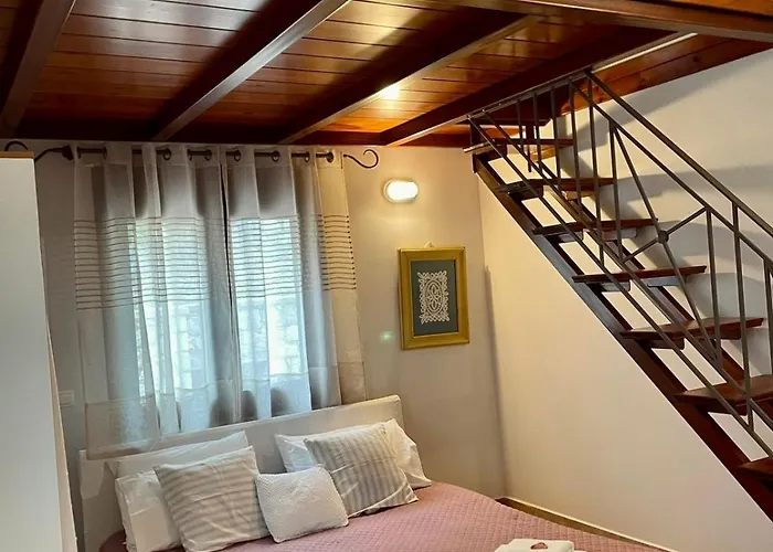 Next To The Sea!! فيلة *